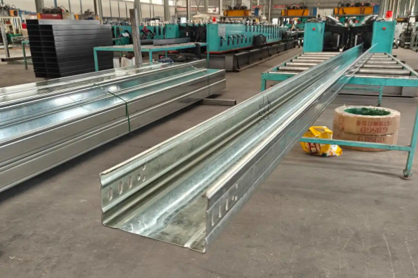 武威大跨距电缆桥架为何可以解决长距离架空敷设难题？